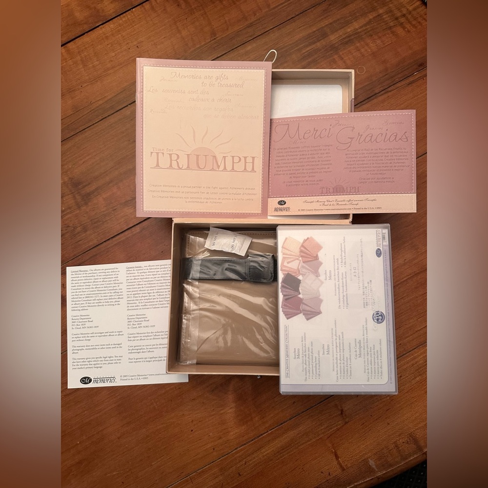 NEW Creative Memories Triumph Memory Chest Scrapbook Album Retired